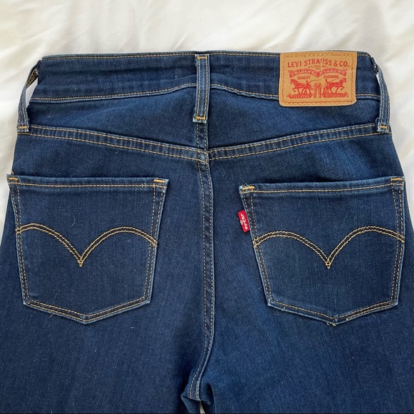 Levi’s ‘721 Skinny’ Denim (24) - Picture 2 of 3